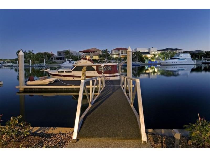 2312 Belmont Court East, Hope Island QLD 4212