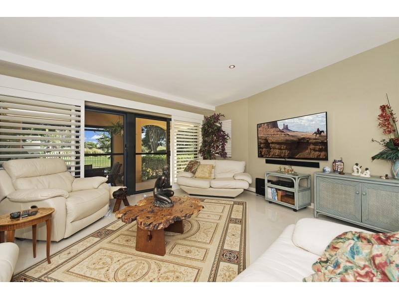 3211 Palladian Drive, Hope Island QLD 4212