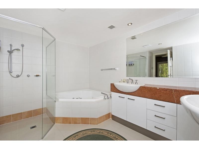 3211 Palladian Drive, Hope Island QLD 4212