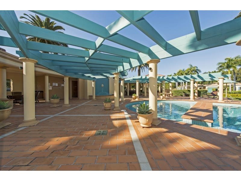 3211 Palladian Drive, Hope Island QLD 4212