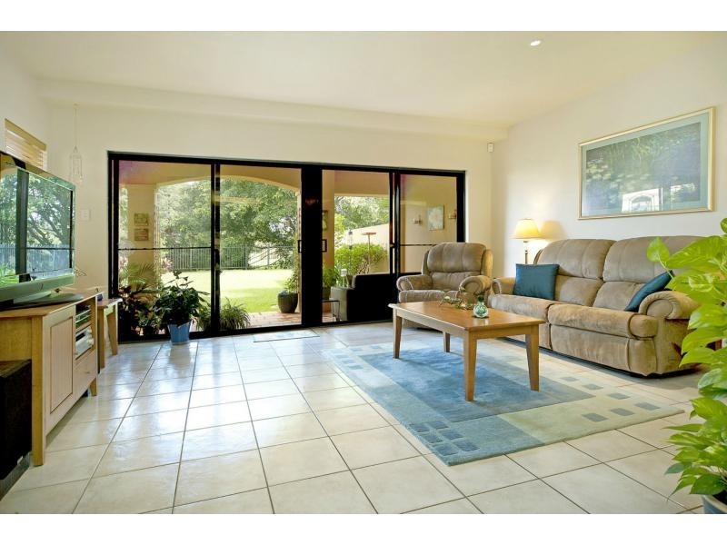 3229 Palladian Drive, Hope Island QLD 4212