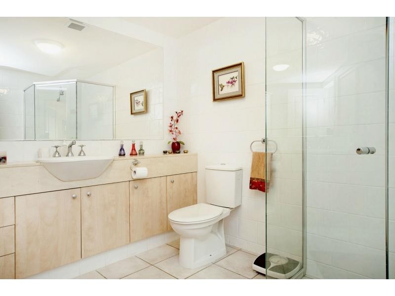 3229 Palladian Drive, Hope Island QLD 4212