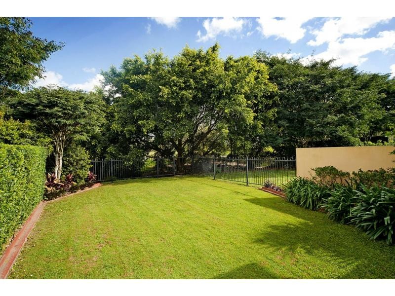 3229 Palladian Drive, Hope Island QLD 4212