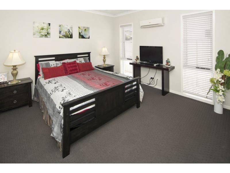 28 Galley Road, Hope Island QLD 4212