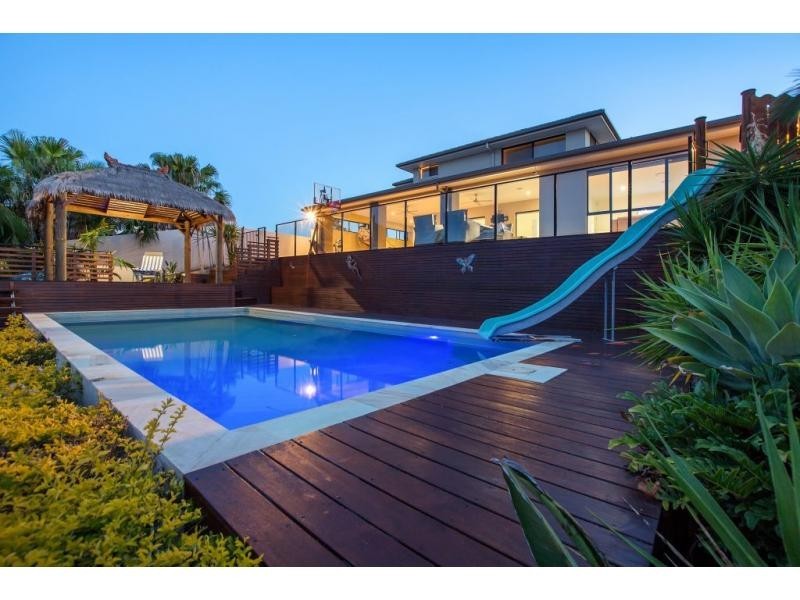 2 Harbourvue Court, Helensvale QLD 4212