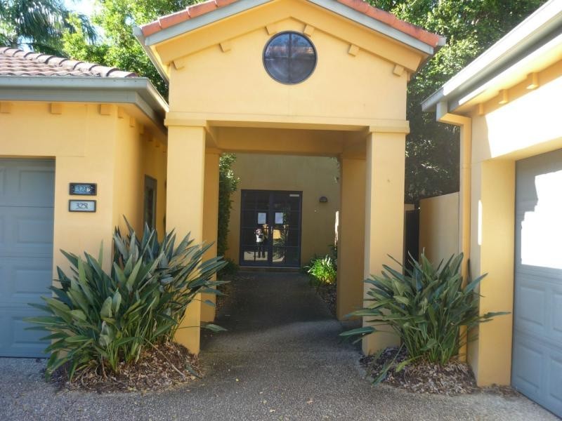 Hope Island QLD 4212