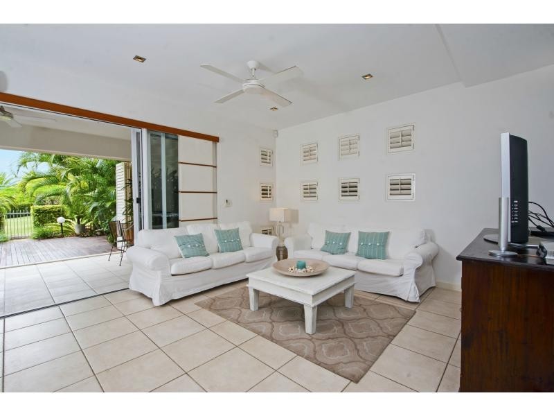 6049 Garda Avenue, Hope Island QLD 4212