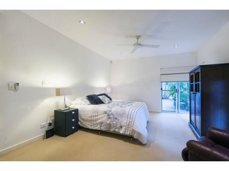 6049 Garda Avenue, Hope Island QLD 4212