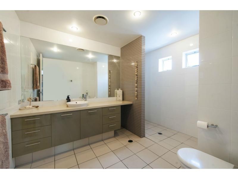 6049 Garda Avenue, Hope Island QLD 4212