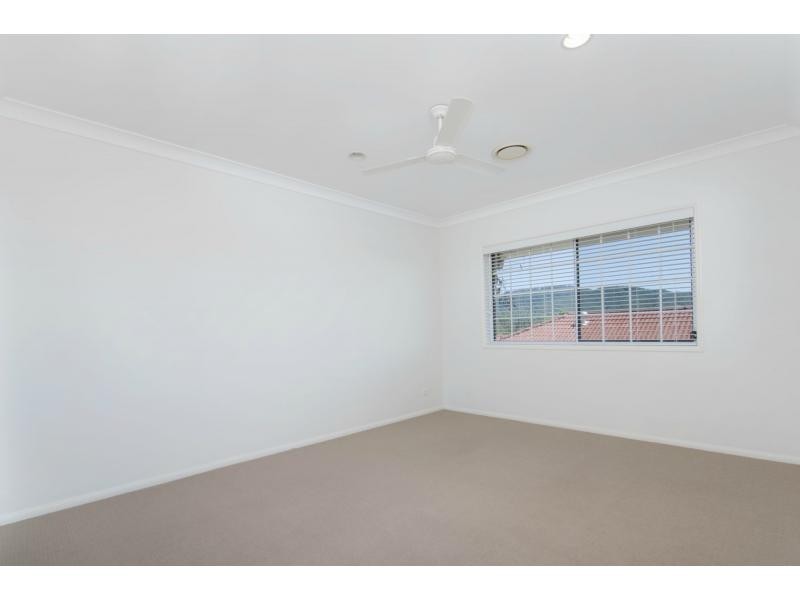 1 Brittany Drive, Oxenford QLD 4210