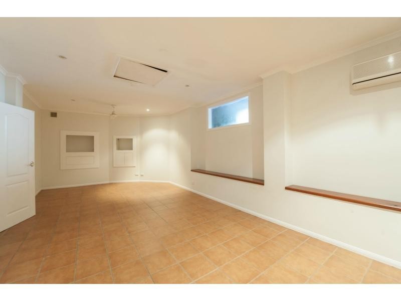 1 Brittany Drive, Oxenford QLD 4210