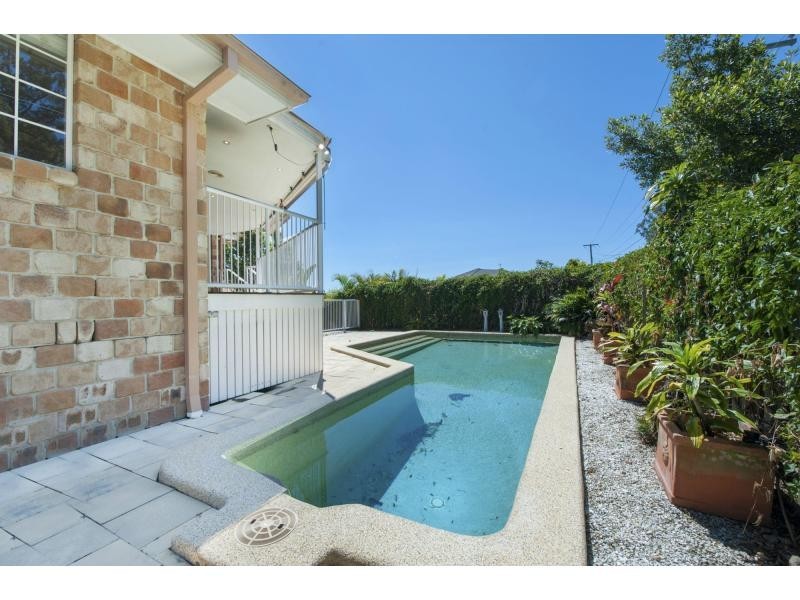 1 Brittany Drive, Oxenford QLD 4210