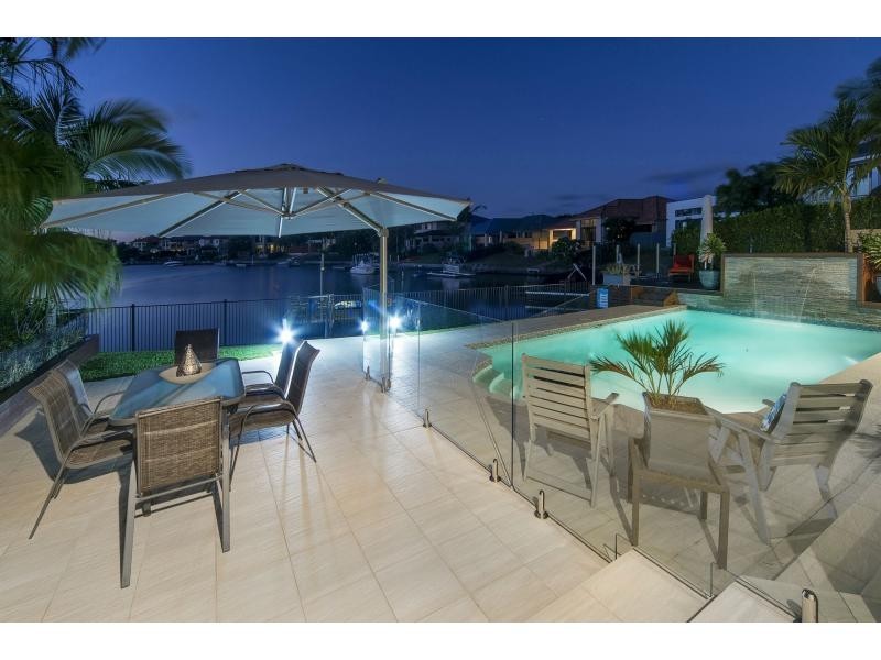 33 Oyster Cove Promenade, Helensvale QLD 4212
