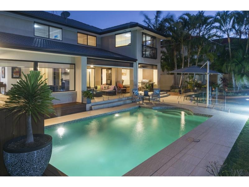 33 Oyster Cove Promenade, Helensvale QLD 4212