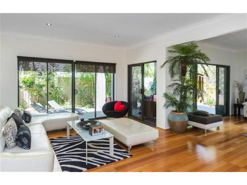 3 Fleetwood Drive, Helensvale QLD 4212