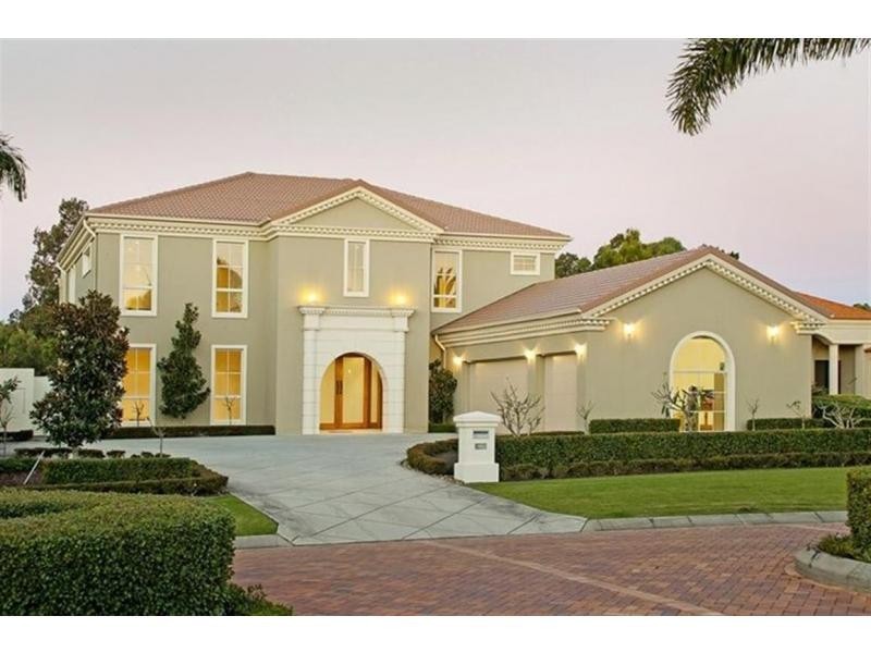 3177 Riverleigh Drive, Hope Island QLD 4212