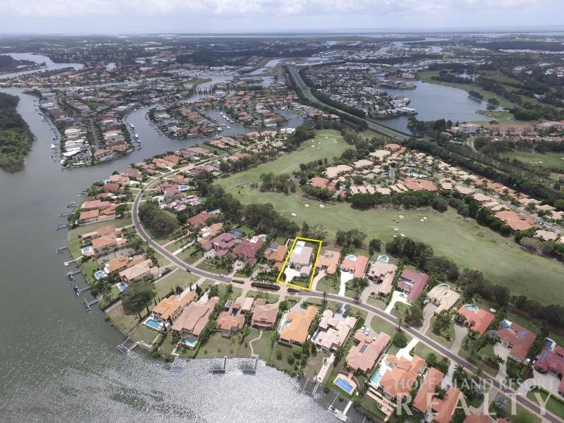 3177 Riverleigh Drive, Hope Island QLD 4212