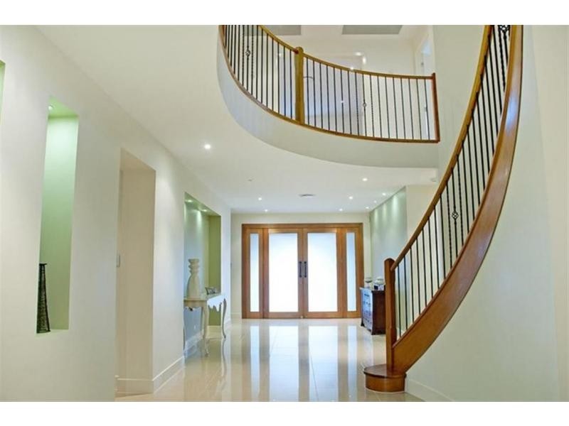 3177 Riverleigh Drive, Hope Island QLD 4212