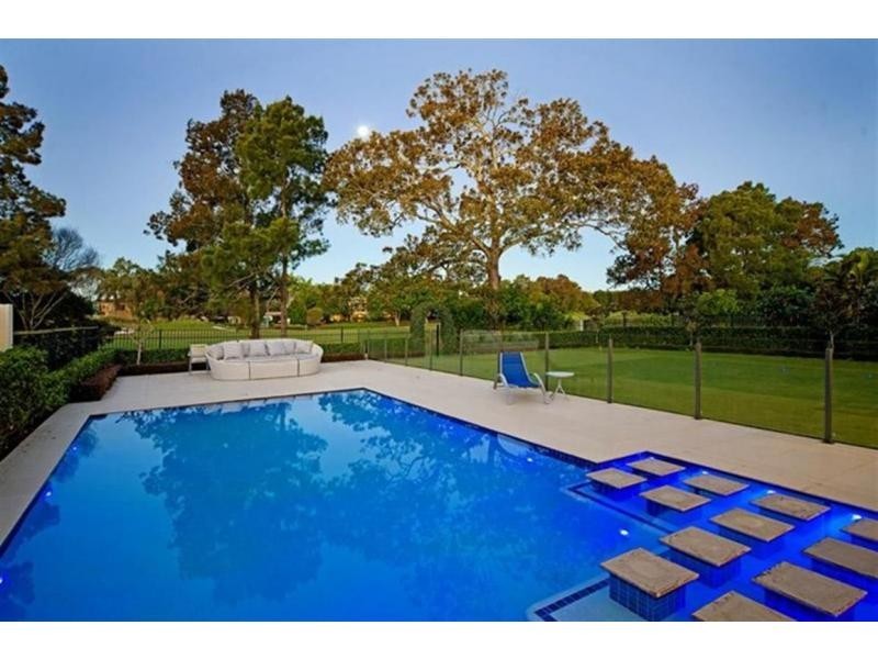 3177 Riverleigh Drive, Hope Island QLD 4212