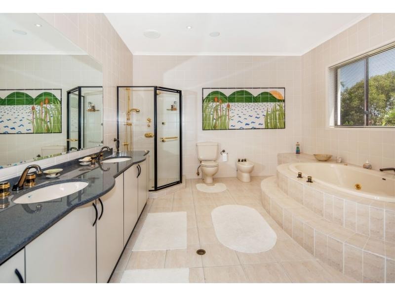 1088 Killymoon Drive, Hope Island QLD 4212