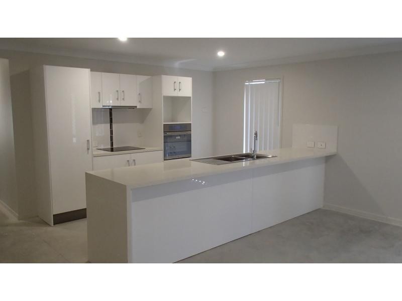 Hope Island QLD 4212