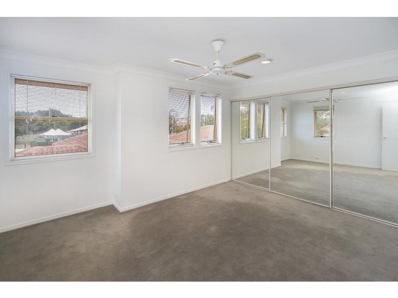 8124 Magnolia Gardens, Hope Island QLD 4212