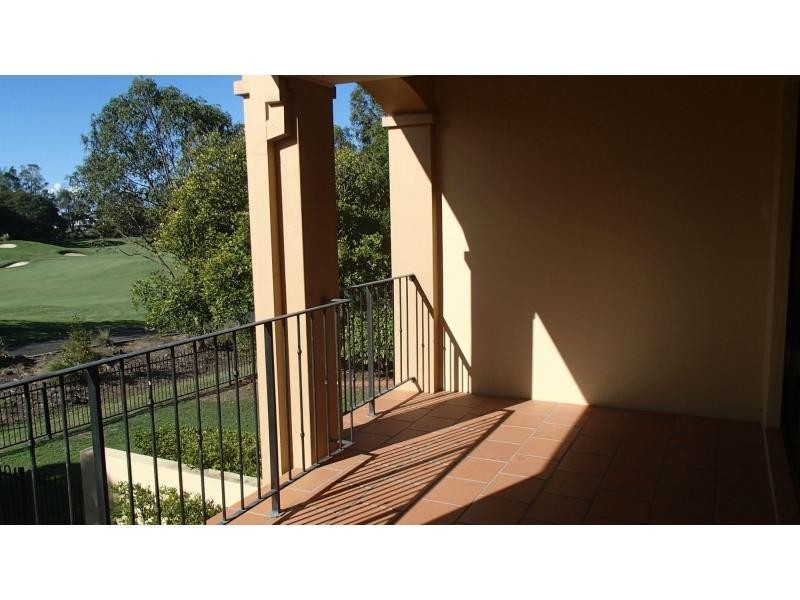 Hope Island QLD 4212