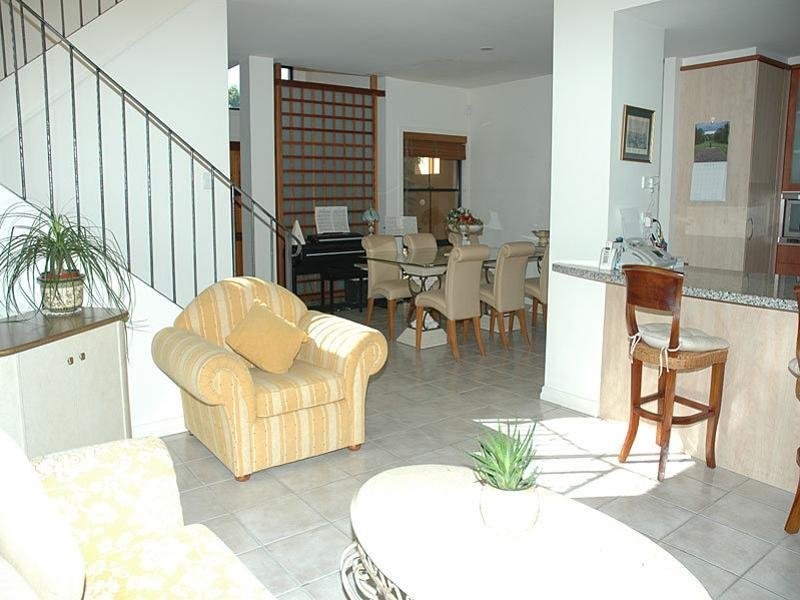 3238 Palladian Drive, Hope Island QLD 4212