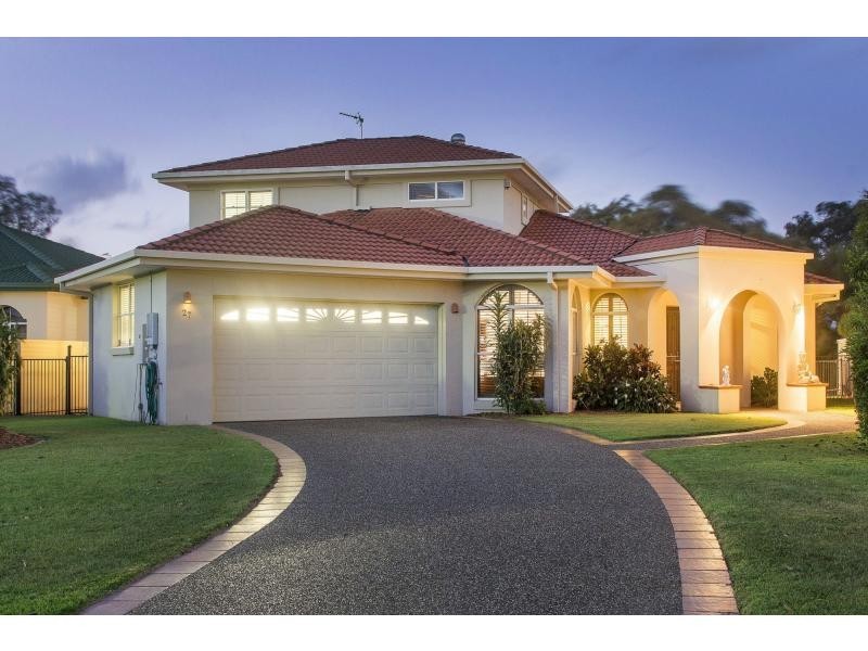 27 Champagne Boulevard, Helensvale QLD 4212