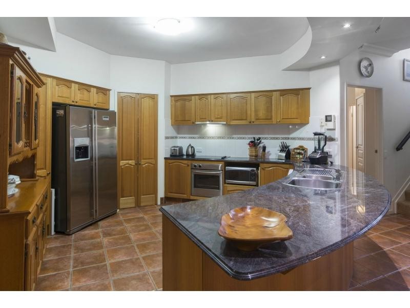 27 Champagne Boulevard, Helensvale QLD 4212