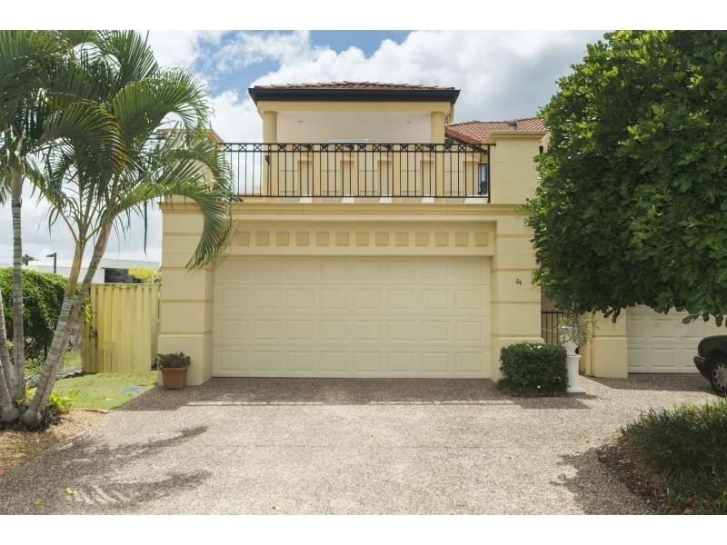 24/38-50 Caseys Road, Hope Island QLD 4212