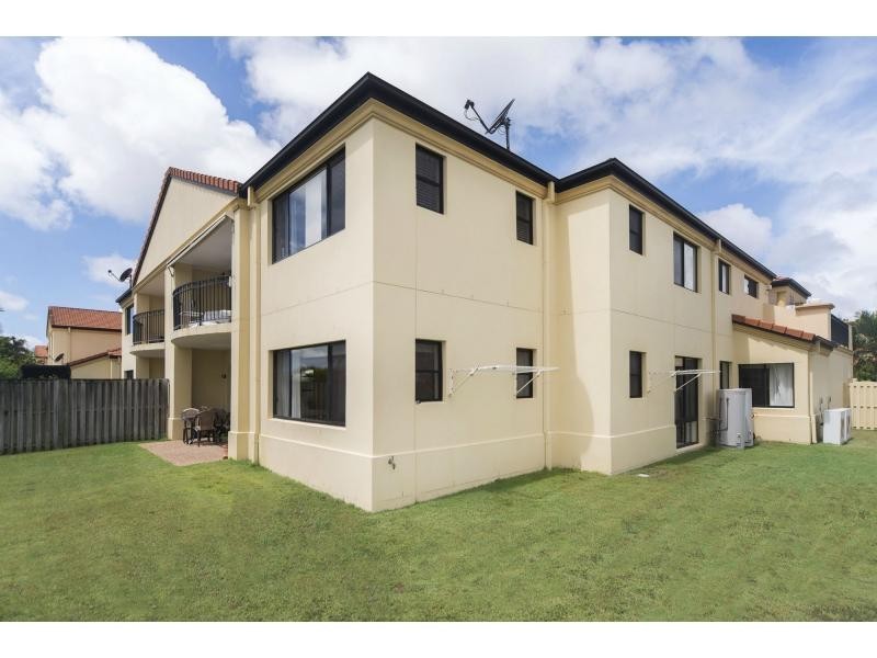 24/38-50 Caseys Road, Hope Island QLD 4212