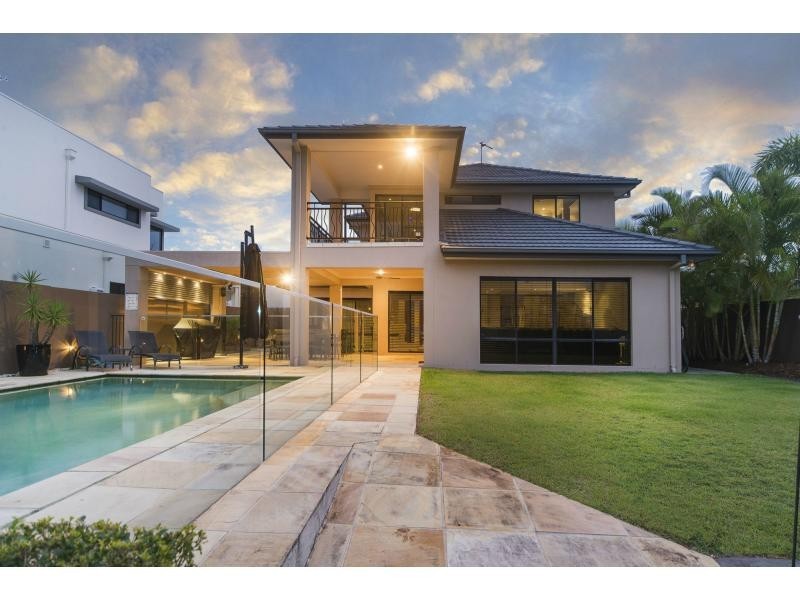 36 Ferrymans Court, Helensvale QLD 4212