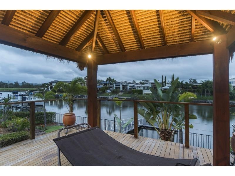 36 Ferrymans Court, Helensvale QLD 4212
