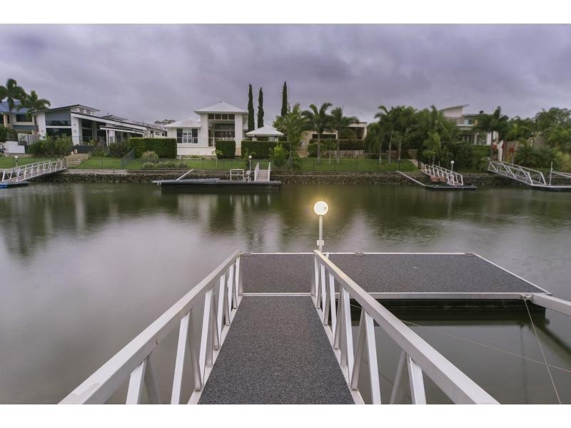 36 Ferrymans Court, Helensvale QLD 4212