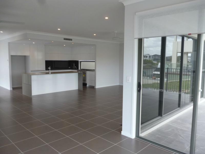 Helensvale QLD 4212