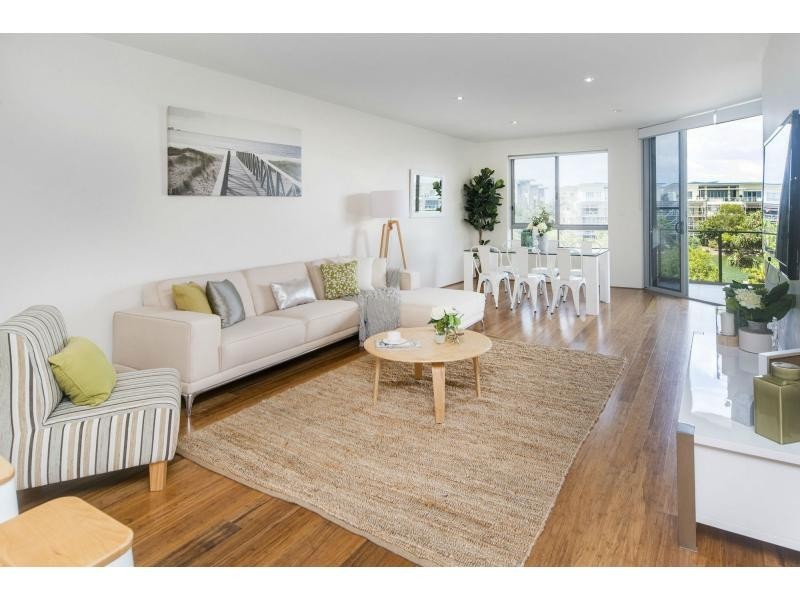 533/3 Pendraat Parade, Hope Island QLD 4212