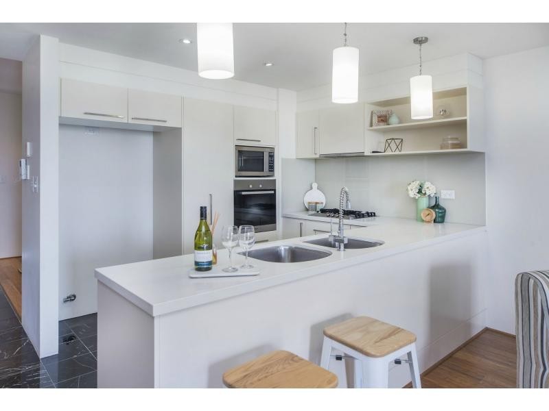 533/3 Pendraat Parade, Hope Island QLD 4212