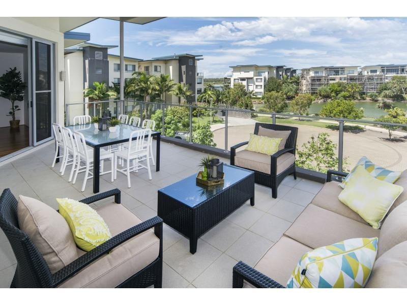 533/3 Pendraat Parade, Hope Island QLD 4212