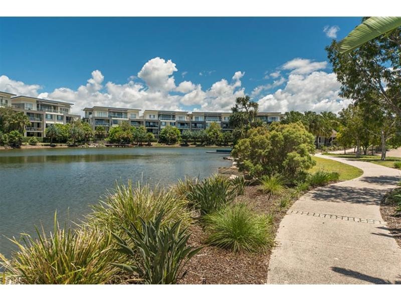 533/3 Pendraat Parade, Hope Island QLD 4212