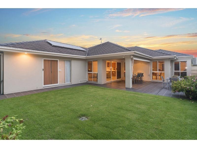 24 Princeton Street, Oxenford QLD 4210