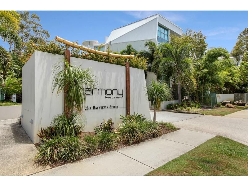 16D/20 Bayview Street, Runaway Bay QLD 4216