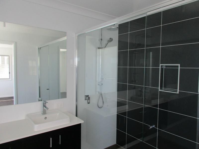 Hope Island QLD 4212