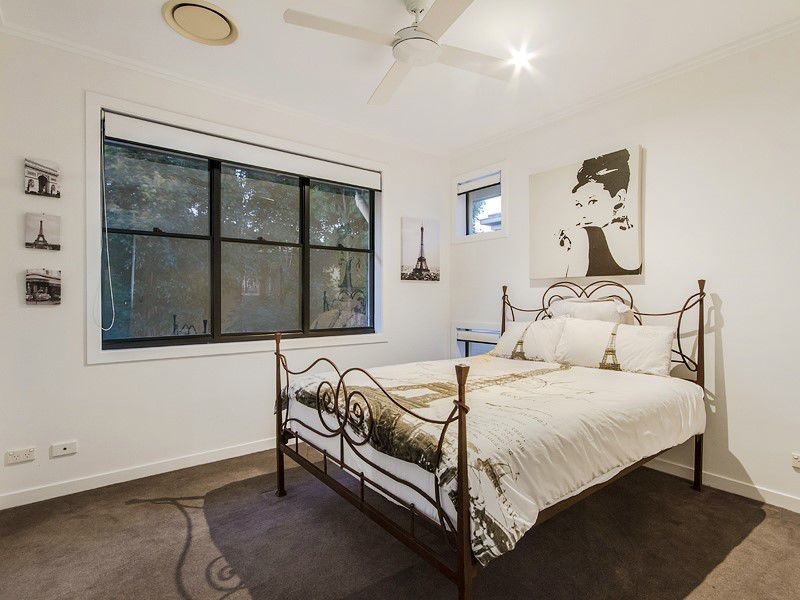 6103 The Lakes Drive, Hope Island QLD 4212