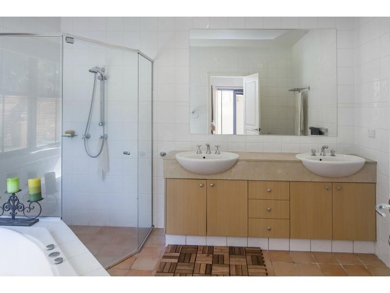 3291 Palladian Drive, Hope Island QLD 4212