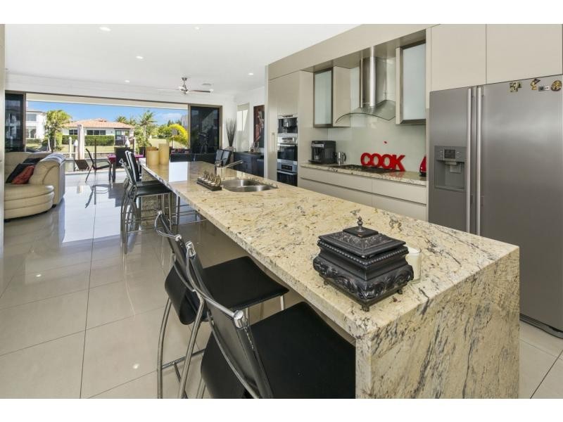 7408 Ellensbrook Drive, Hope Island QLD 4212