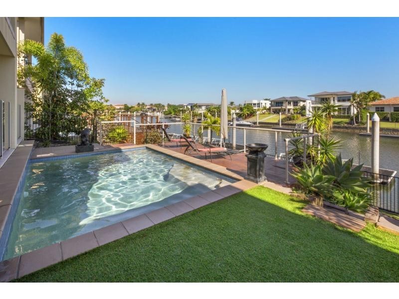 7408 Ellensbrook Drive, Hope Island QLD 4212