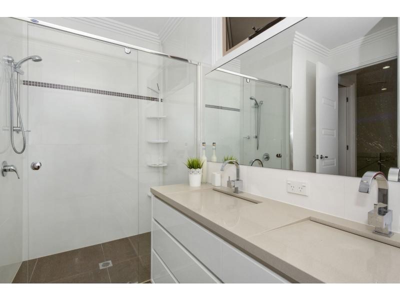 7408 Ellensbrook Drive, Hope Island QLD 4212