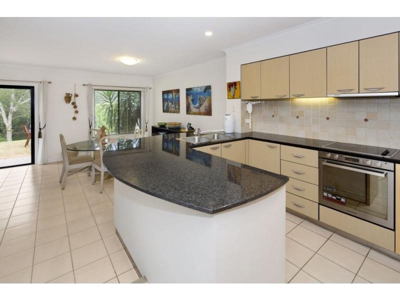 8880 Magnolia Drive East, Hope Island QLD 4212