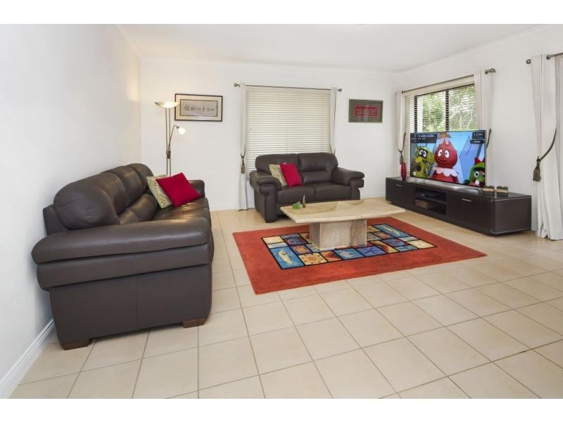 8880 Magnolia Drive East, Hope Island QLD 4212